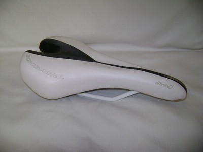 bontrager affinity comp saddle